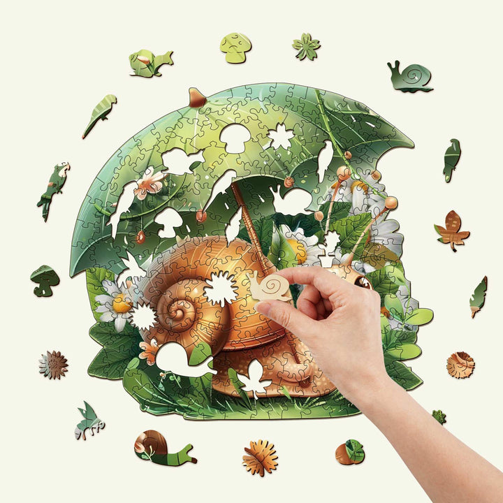 Leisurely Snail Wooden Jigsaw Puzzle